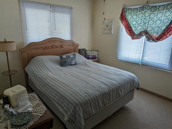 Building Photo - 1 James Pl