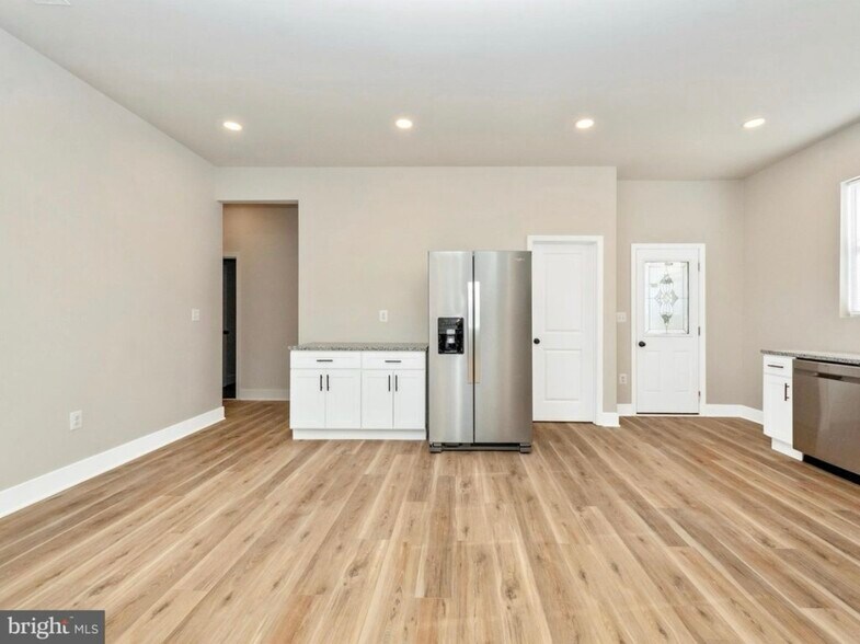 Building Photo - 2919 Woodland Ave