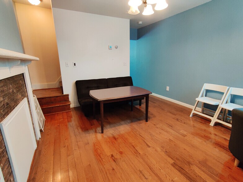 Building Photo - 5430 Wilkins Ave