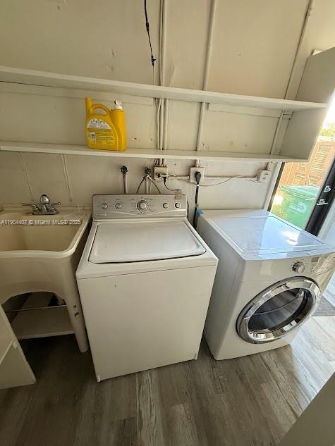 Building Photo - 4902 SW 87th Pl