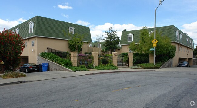 Building Photo - 596 La Conner Dr