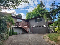 Building Photo - Beautiful 3 Bedroom Home in Southeast Eugene