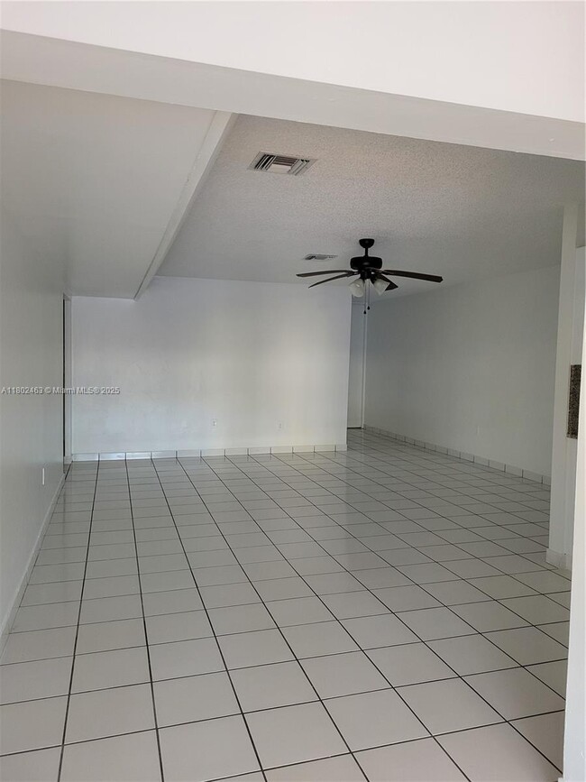 Building Photo - 7003 Crown Gate Ct