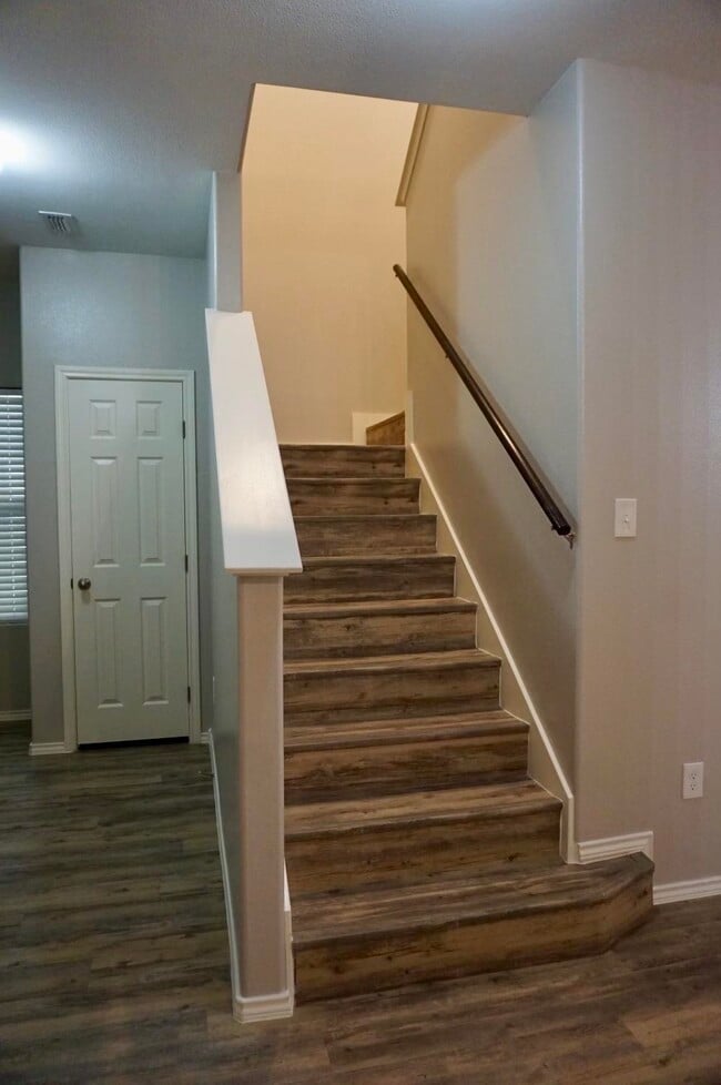 Building Photo - 4307 Regina Dr