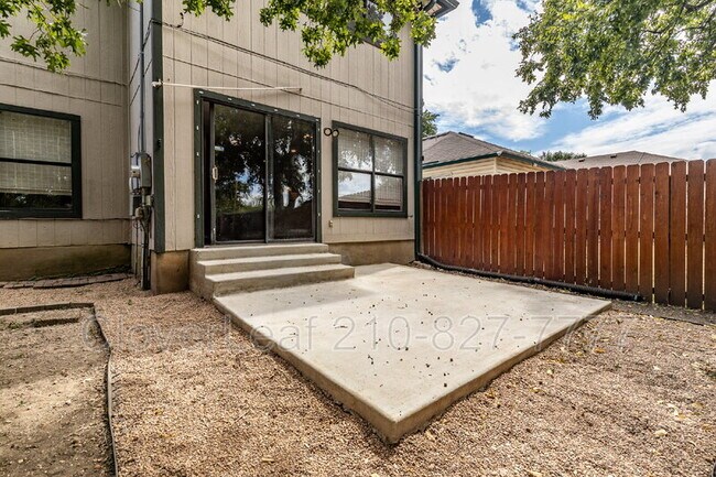 Building Photo - 8019 Hilltop Crest