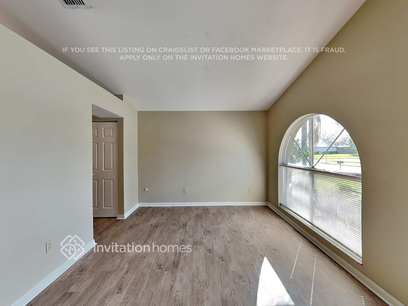 Building Photo - 1916 Bridgehampton Pl