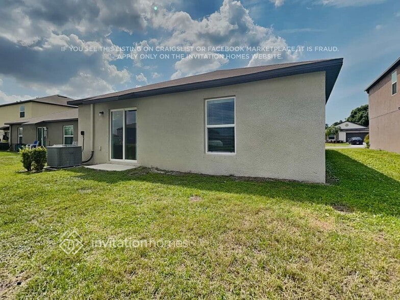 Building Photo - 8624 40th Cir E