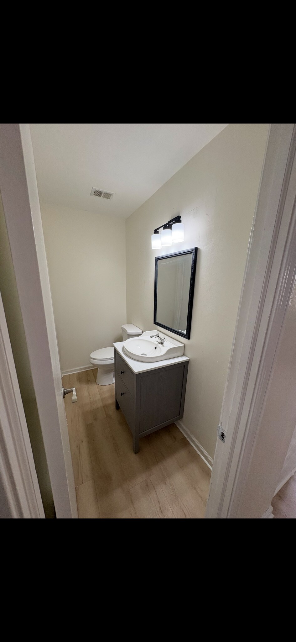 Building Photo - 1280 Townsend Ave