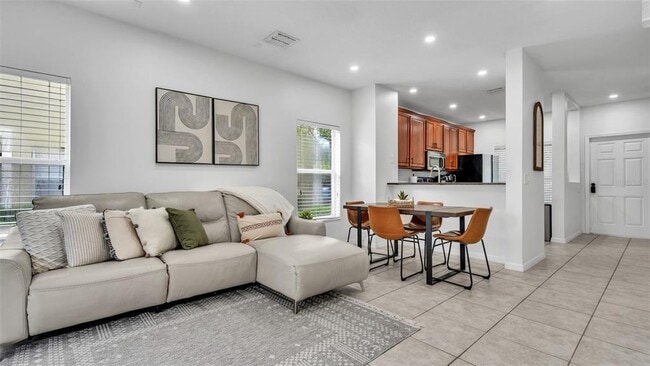 Building Photo - 8525 Trail Wind Dr