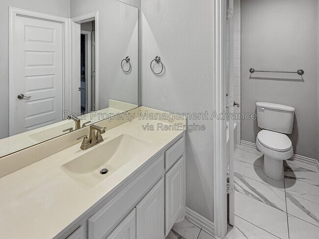 Building Photo - 308 Winding Creek Ln