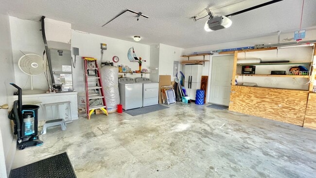 Building Photo - Available monthly Rental SEP 2025 in heart...