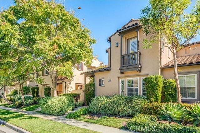 Building Photo - 82 Passage