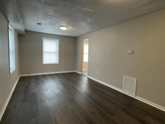 Building Photo - 731 S Miller Ct