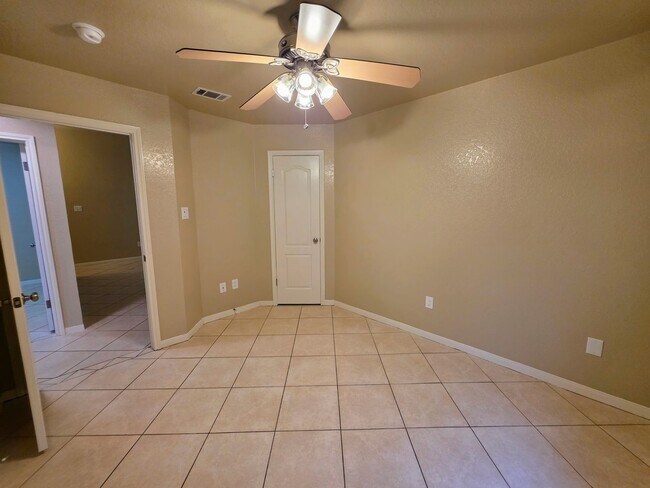 Building Photo - Beautifully Updated 4 Bedroom Home