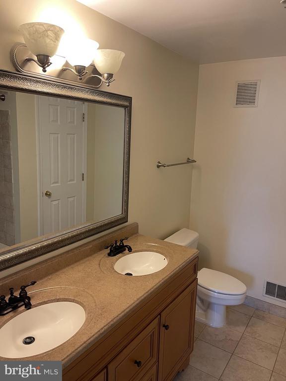 Building Photo - 1510 Northern Neck Dr