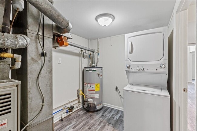 Building Photo - 421 Barton Run Blvd