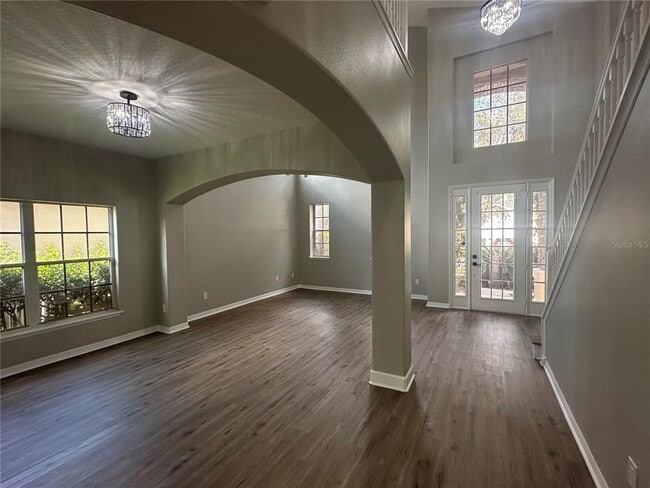 Building Photo - 10446 Stone Glen Dr