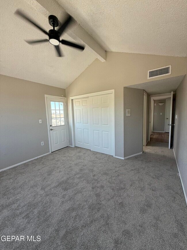 Building Photo - 11708 Sierra Azul Dr