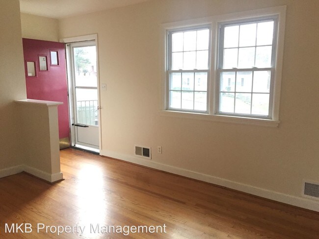 Building Photo - 3 br, 1 bath House - 1211 Stoutamire Drive