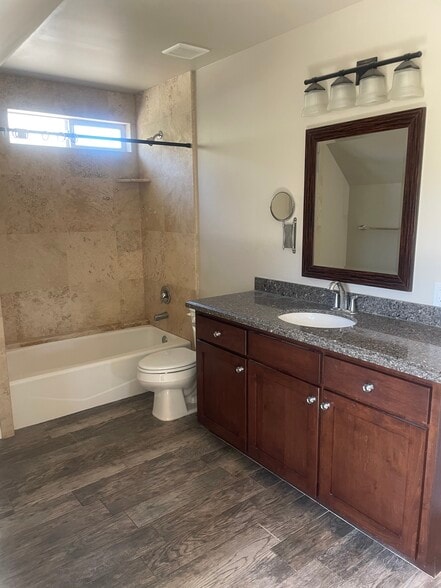 Building Photo - 32081 Anna Marie Ln