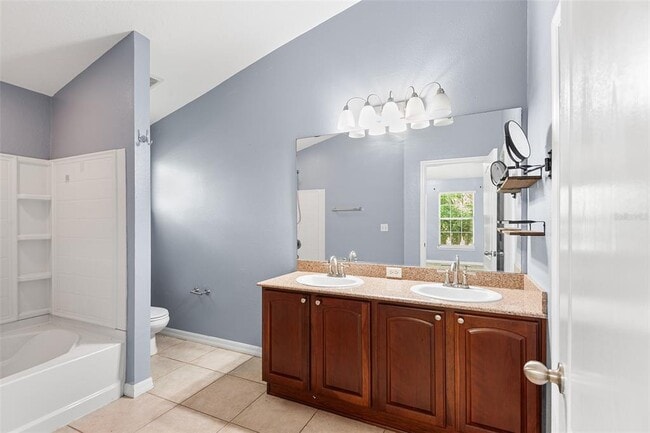 Building Photo - 6745 Breezy Palm Dr