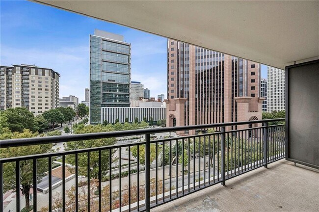 Building Photo - 620 Peachtree St NE