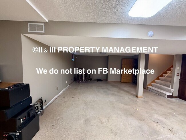 Building Photo - 9103 W 131st Pl