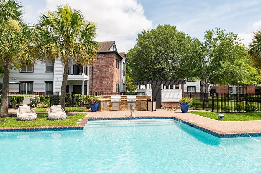 Building Photo - The Boulevard at Deer Park