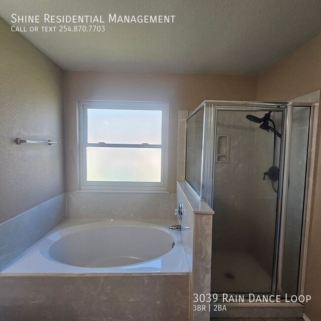 Building Photo - 3039 Rain Dance Loop