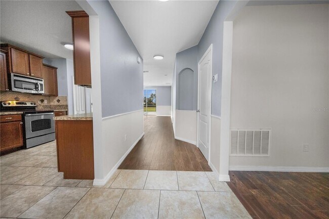 Building Photo - 161 Prairie Falcon Dr