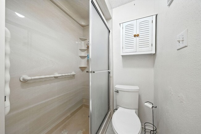 Building Photo - 3919 Fairmont Pkwy