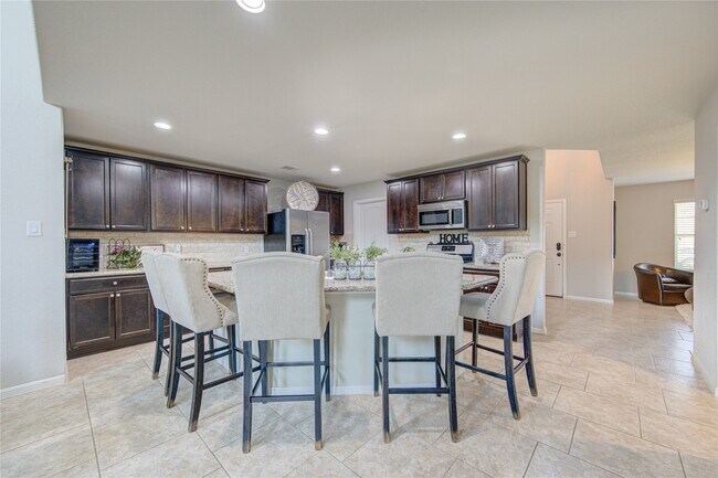 Building Photo - 29326 Dunns Creek Ct