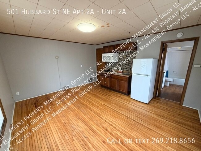 Building Photo - 501 Hubbard St NE