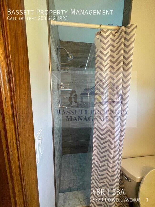 Building Photo - 3320 Dixwell Ave