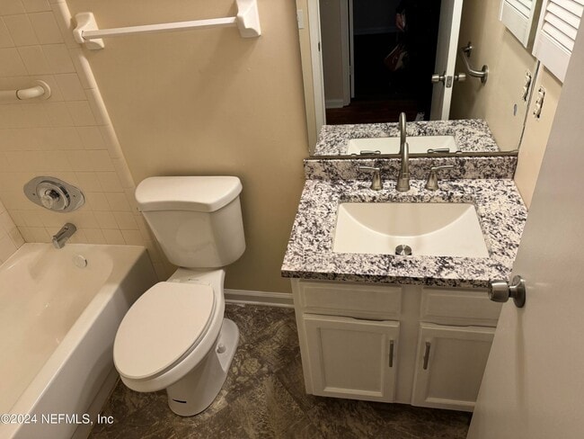 Building Photo - 3554 Rain Forest Dr W