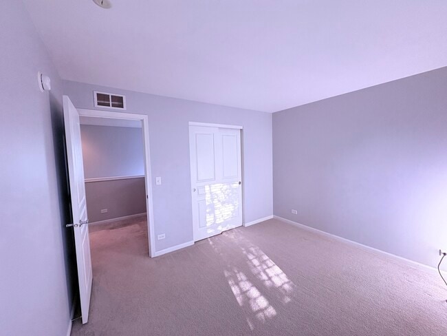 Building Photo - 241 Devoe Dr