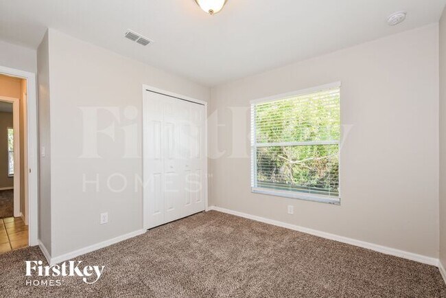 Building Photo - 405 NW 6th Terrace