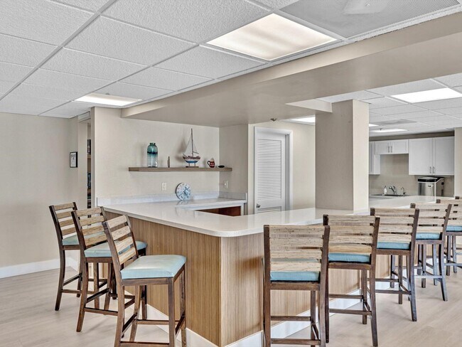 Building Photo - 4505 S Ocean Blvd
