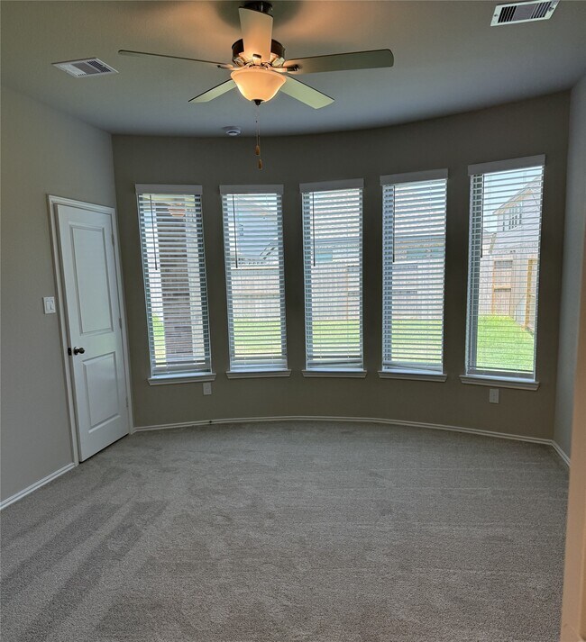 Building Photo - 123 Shining Succulent Dr