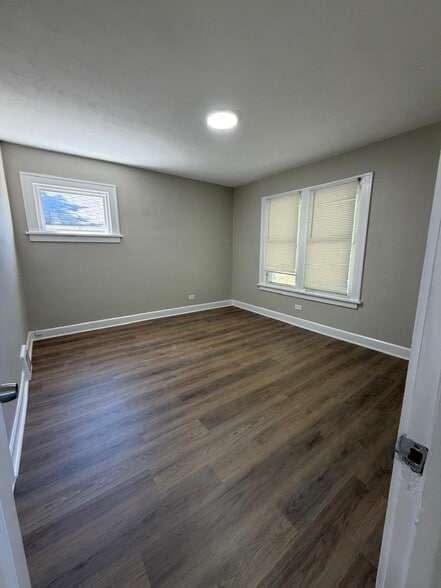 Building Photo - 1067 Rushleigh Rd