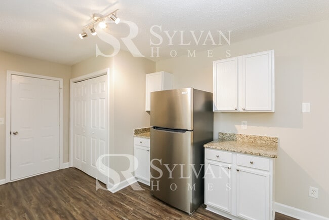 Building Photo - Come view this charming home