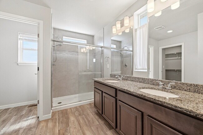 Building Photo - $2,245.95, 3 bed, 2.5 bath, located in Colorado Springs with a Balcony