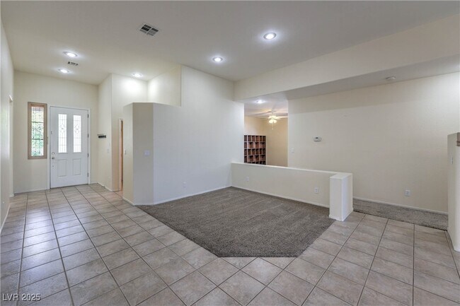 Building Photo - 10504 Narra Pl