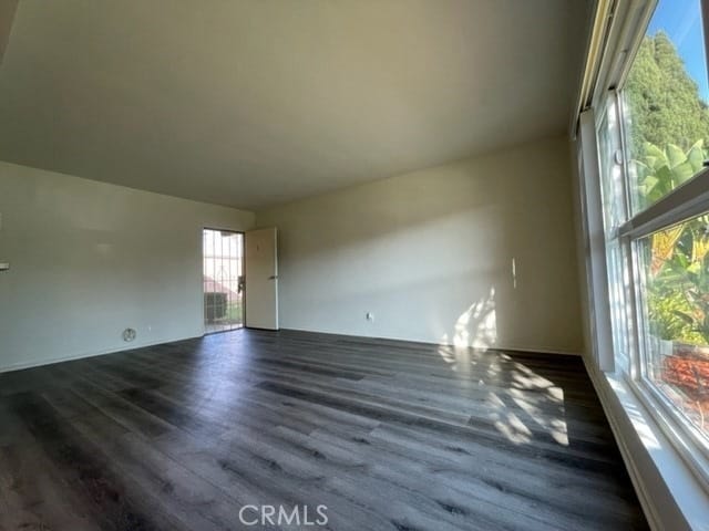 Building Photo - 1811 W Sallie Ln