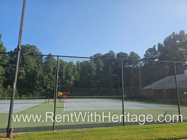 Building Photo - Gorgeous 3bd/ 2.5 bath Home in Popular Nat...