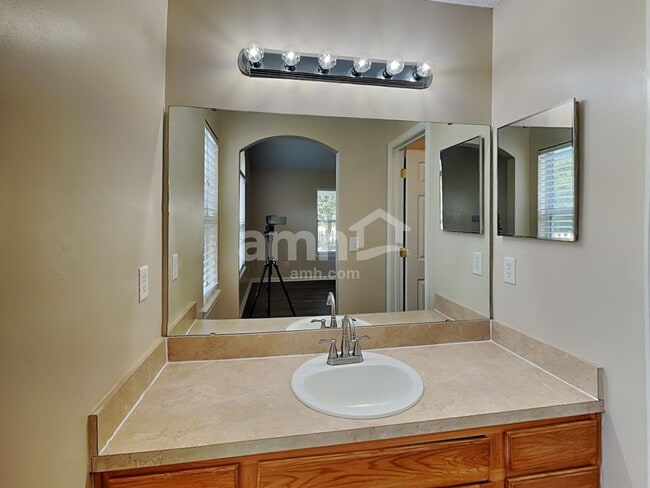 Building Photo - 6037 Scenic Meadow Ln