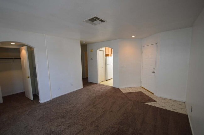 Building Photo - 1420 Jamielinn Ln