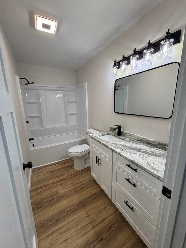 Building Photo - 20 Pond Rd