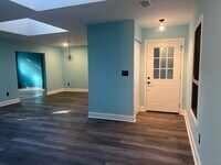 Building Photo - One-Level Updated Home in Hilton Head Plan...