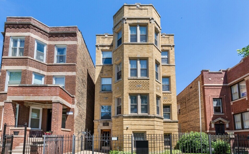 Building Photo - 4215 N Francisco Ave